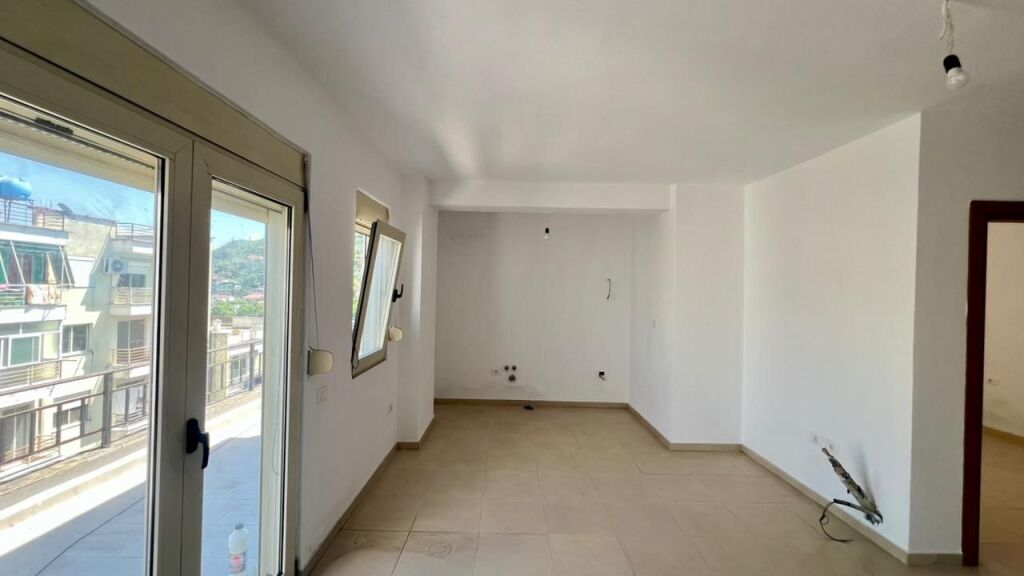 🏠PENTHOUSE FOR SALE: 2+1+2wc (172m²)  📍 Yzberisht 🔥  989€/m2  🔥  CRAZY DEAL   -  139,500€ - Building V.2016  ( Near k. Cabej)