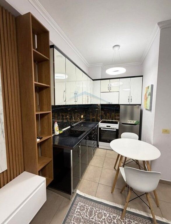 Shitet, Apartament 1+1, Unaza e Re