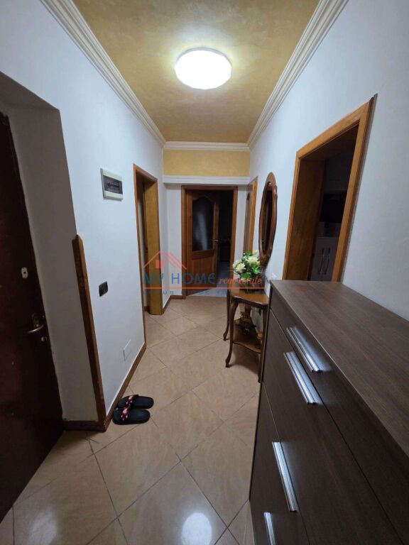 Apartment 3+1 for sale 21 December in Tirana