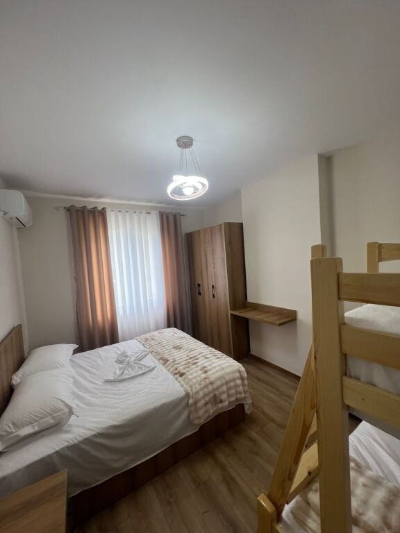 Apartament me qera 2+1