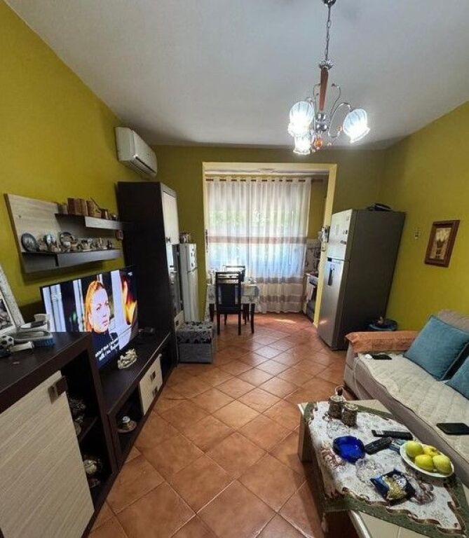 SHITET APARTAMENT 2+1 TE MEDRESEJA
