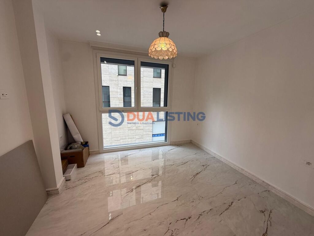 Ambiente di lusso per uffici in affitto presso il Lago Secco.