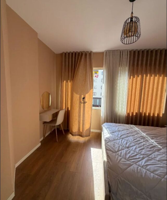 APARTAMENT ME QERA 2+1 YZBERISHT 60.000 LEKE FH-71720