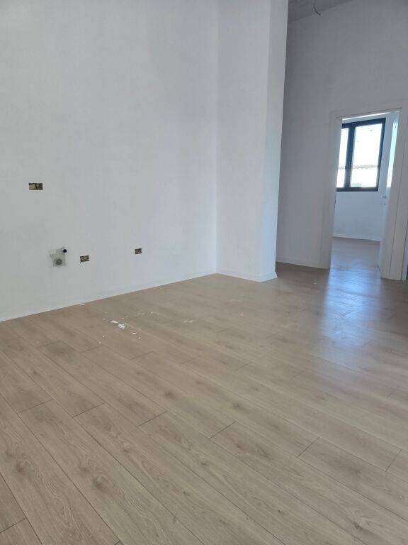 SHITET APARTAMENT 2+1 NË ZONEN E KODER KAMEZ,PRANË UNIVERSITETIT BUJQESOR.