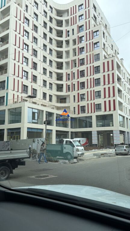 JEPET APARTAMENT ME QERA PER ZYRA 73M2 "KOMPLEKSI ULTRA, PËRBALLË RING CENTER" 700 EURO