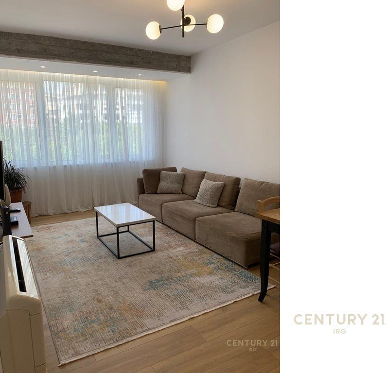 APARTAMENT 2+1 PER QERA PERBALL HOTEL HILTON