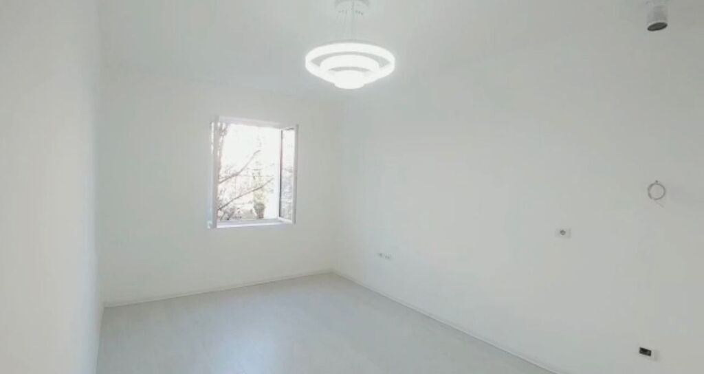 Jepet me qera Zyra Open Space ne Bllok/ Farmacia Greke