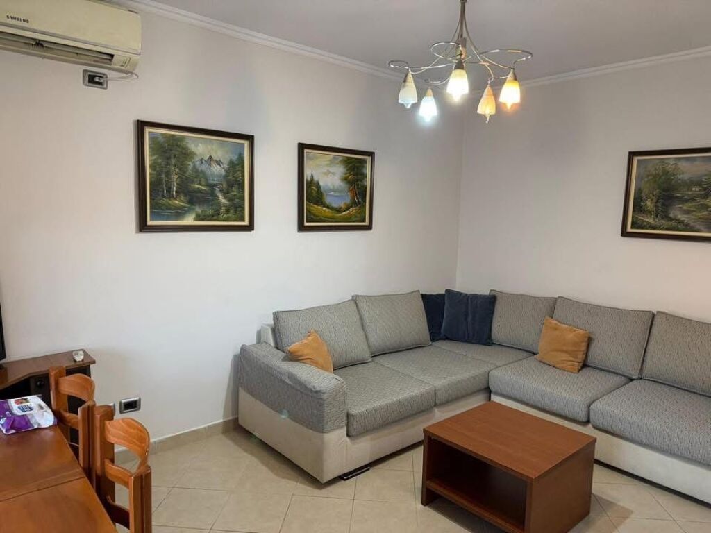 Appartamento in affitto 1+1 vicino alla Scuola Unita