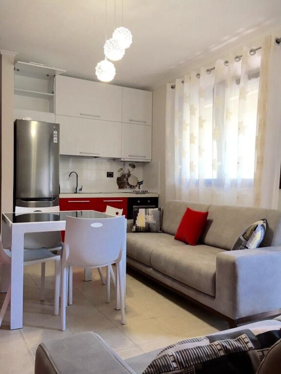APARTAMENT ME QERA 1+1 KOPSHTI ZOOLOGJIK 55.000 LEKE FH-71806