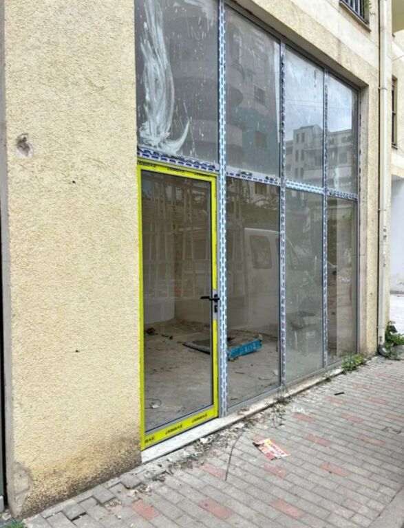 OCCASIONE! VENDESI NEGOZIO 25 M2 - DON BOSCO TIRANA