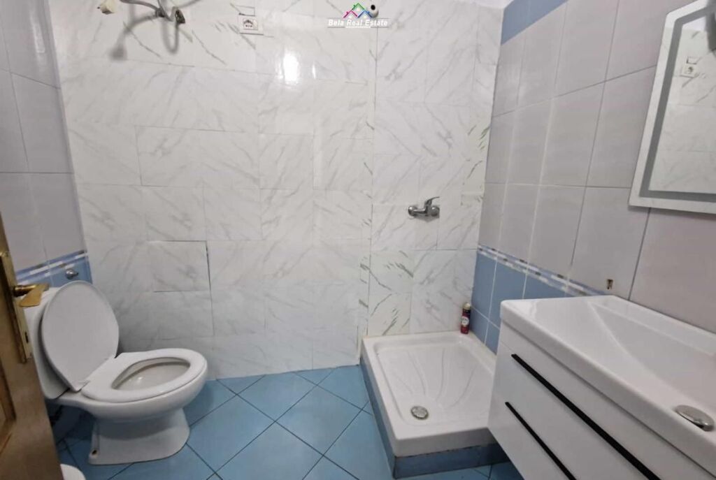 Ufficio In Affitto A Bllok (ID BZ2351) Tirana.