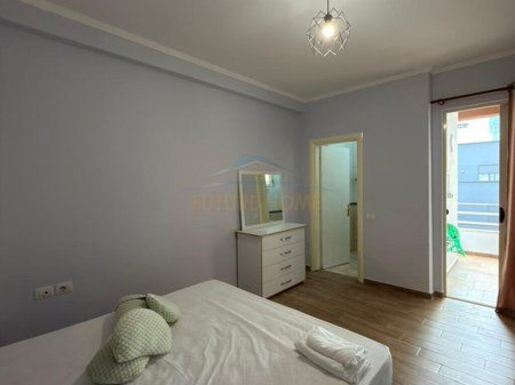 Shitet, Apartament 2+1+2, Rotonda e Astirit, Tirane.