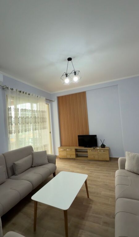 Shitet, Apartament 2+1+2, Rotonda e Astirit, Tirane.
