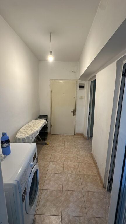 Apartament me qera 1+1 - 📍Rruga Ferit Xhajko, prane ish restorant Durresi