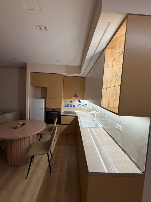 AFFITTASI APPARTAMENTO 2+1+BALCONE "DON BOSKO" 100.000 LEKE