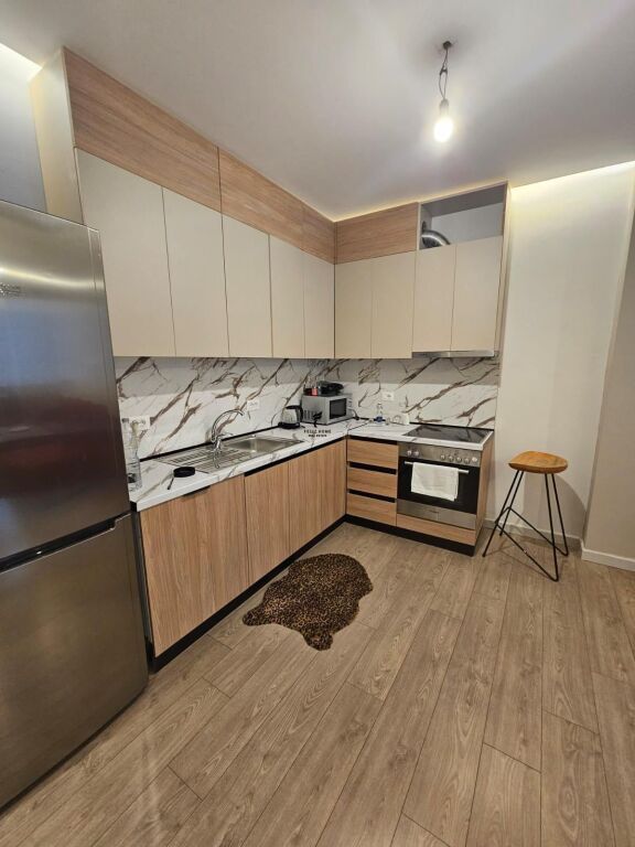 SHITET APARTAMENT 2+1+2 ZOGU I ZI 235.000 EURO FH-71792