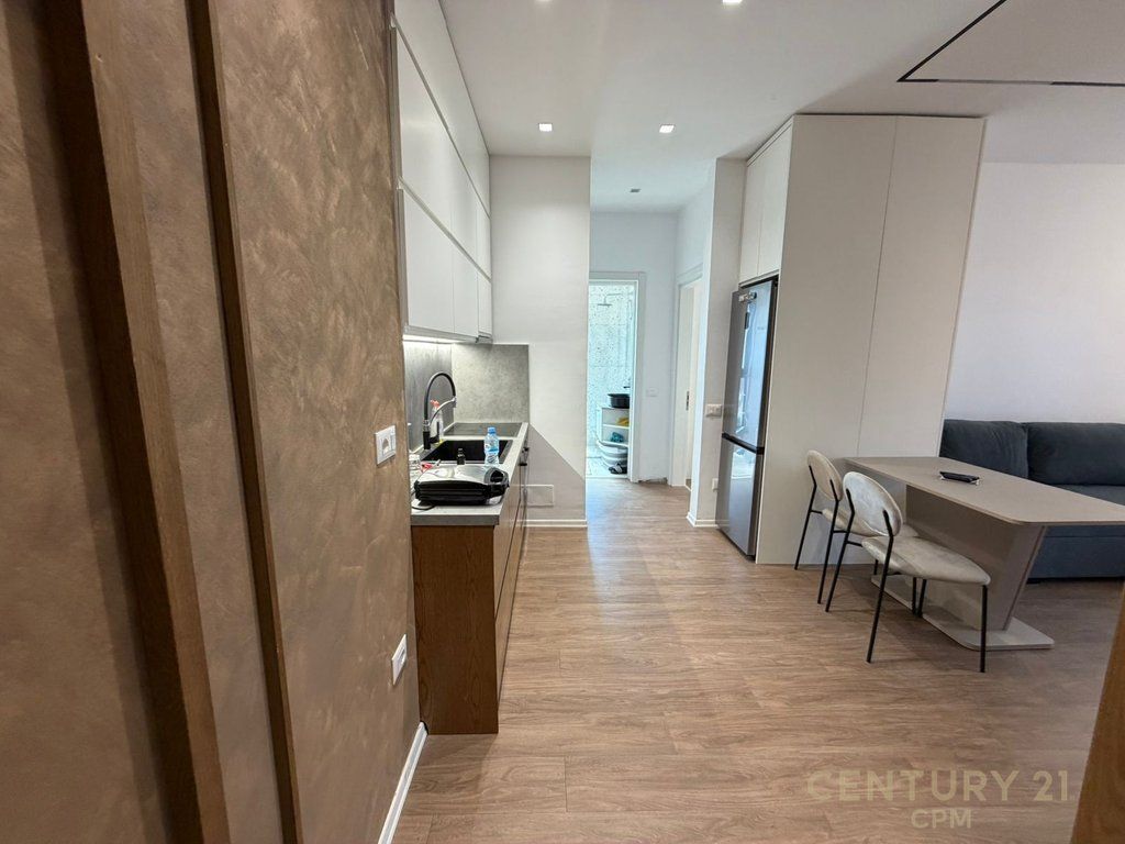 JEPET ME QIRA APARTAMENT 1+1 TEK TIRANA GARDEN BUILDING!