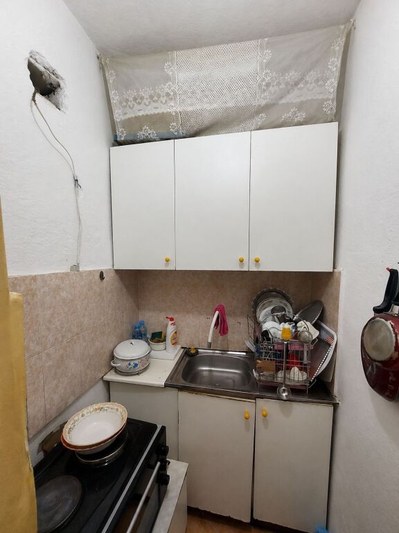 Shitet apartament 2+1+1 VASIL SHANTO 125.000€