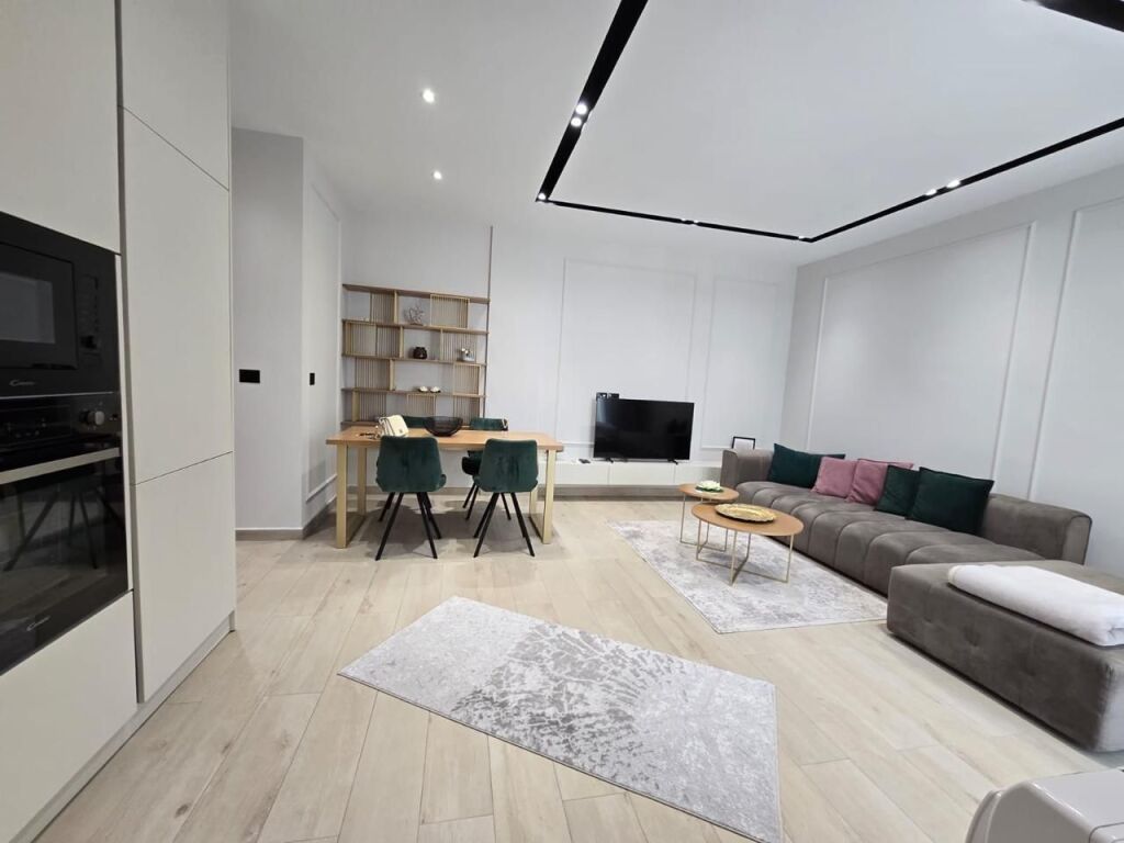 Appartamento 1+1+posto auto vicino a Teg-u