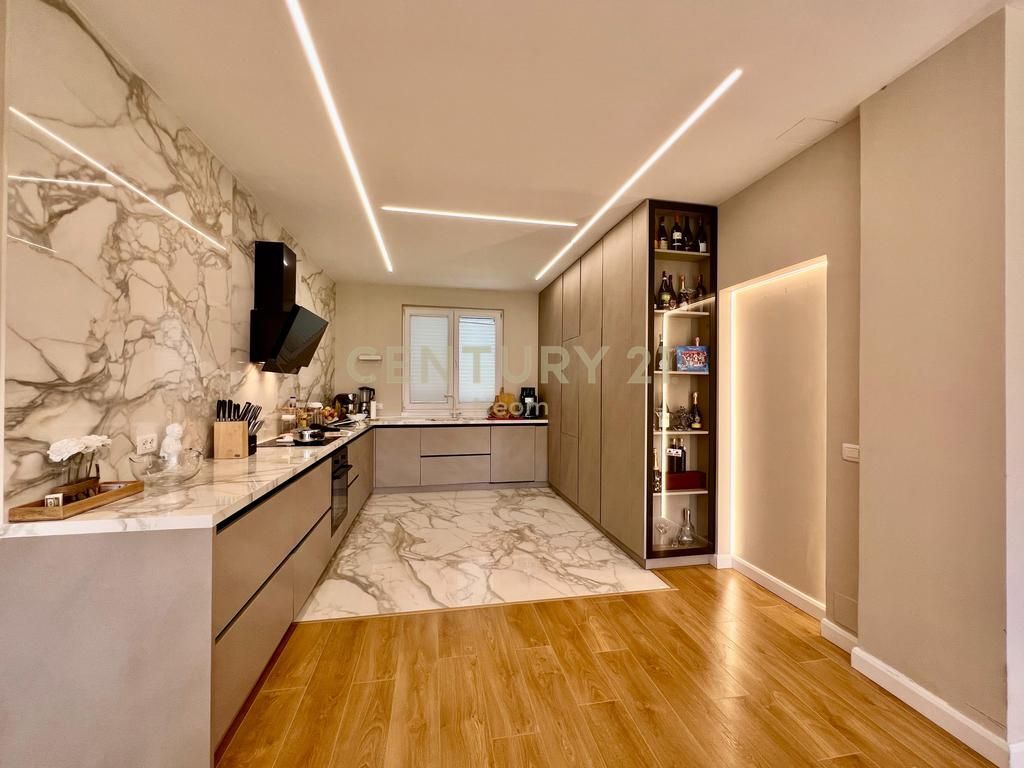 🅾️KAZION - SHESIM, VILË MODERNE me 6️⃣ DHOMA &amp; TOKË 1’000 M2‼️