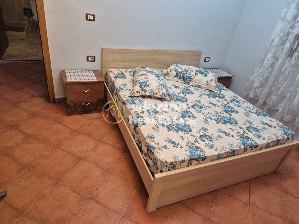 Rent | Apartment 2 + 1 | near QSUT Hospital | 450 €/month