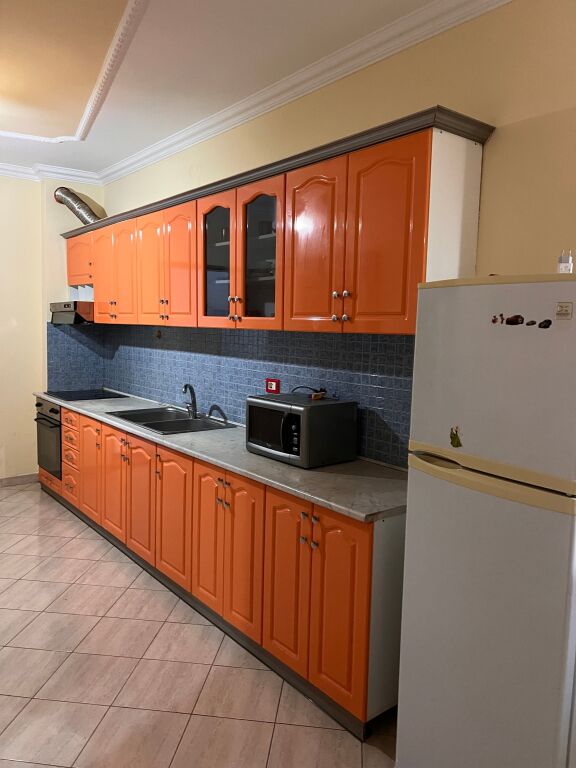 For rent 2+1 Train Station Old Mill 500 thousand lek