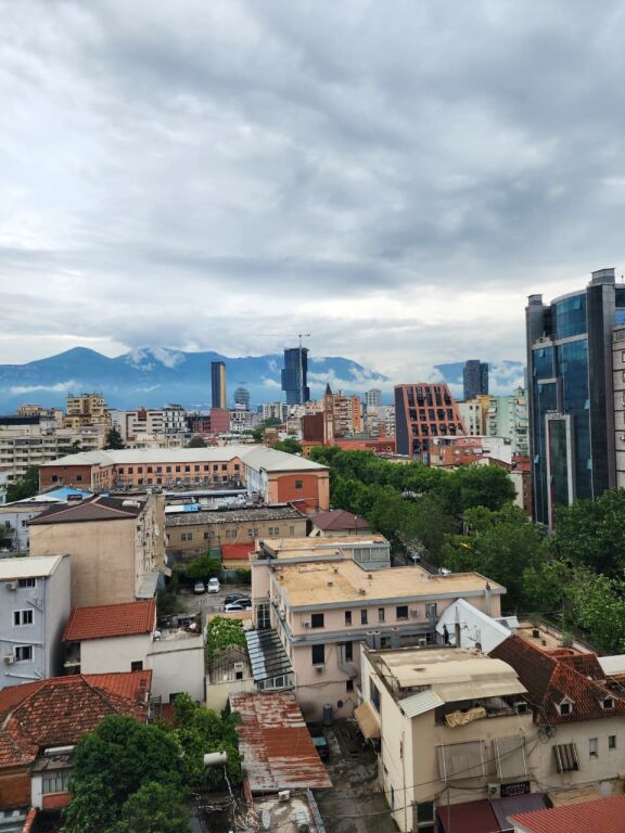 ✨️Me Qira Ultra Zyrë 124m² (📍Garden Building ) ndarë në 3 ambiente pune KATI 7 (Pamje Panoramike) 1000€/Muaj 💥💥