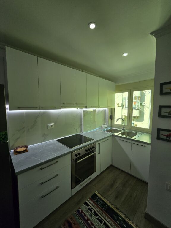 Qera | Dupleks 2 + 1 | Rruga e Durrësit | 600 €/muaj