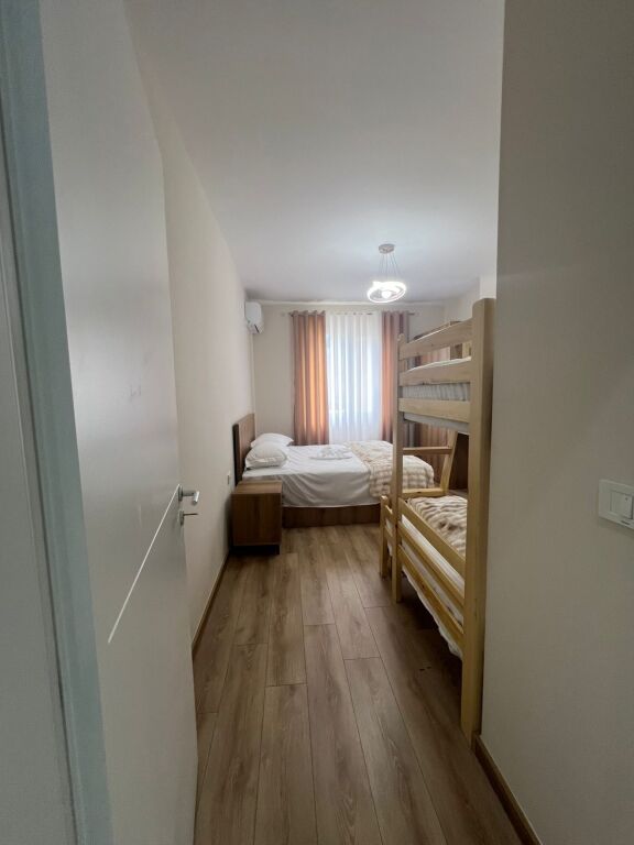 Apartament me qera 2+1