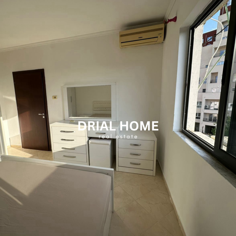 Apartament me qera 1+1