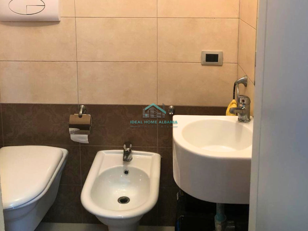Apartament në shitje – Lungomare, Vlorë