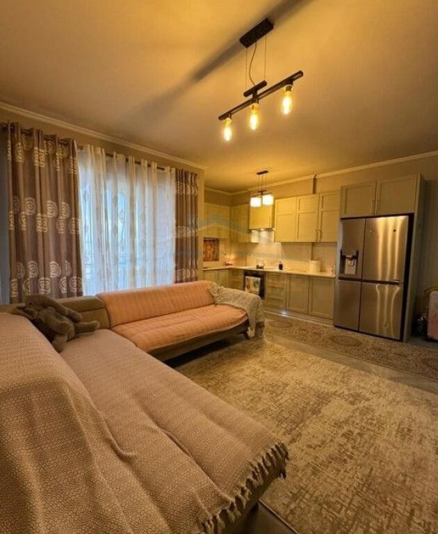Shitet,Apartament 2+1+2, Kompleksi Tower Bridge,Rruga e Dibres.