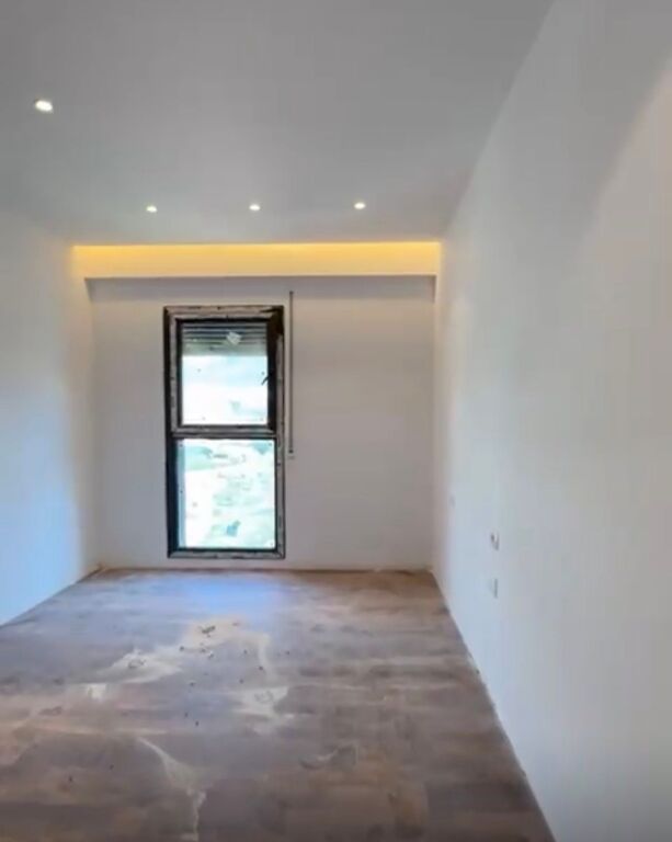 Shitet, Apartament 2+1, Porcelan, Tiranë.