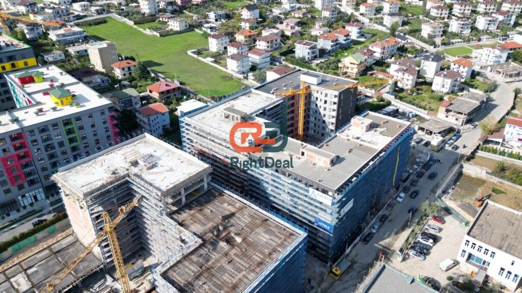 Okazion Kleringu!!! Tek "Ringside Residences", Shitet Apartament 2+1+2 Me Planimetri Perfekte!!!