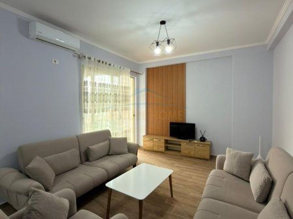Shitet, Apartament 2+1+2, Rotonda e Astirit, Tirane.