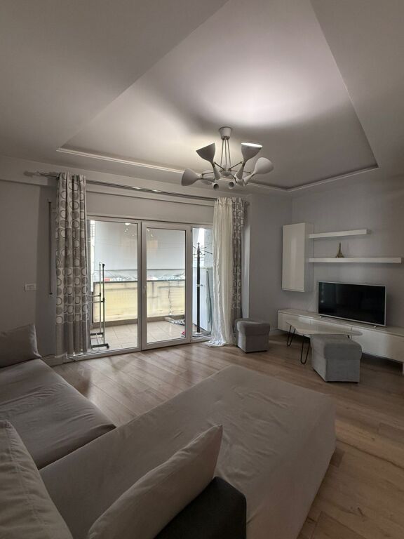 🏠 SHITET – Apartament 2+1+2 | Komuna e Parisit (pranë Kika 2)