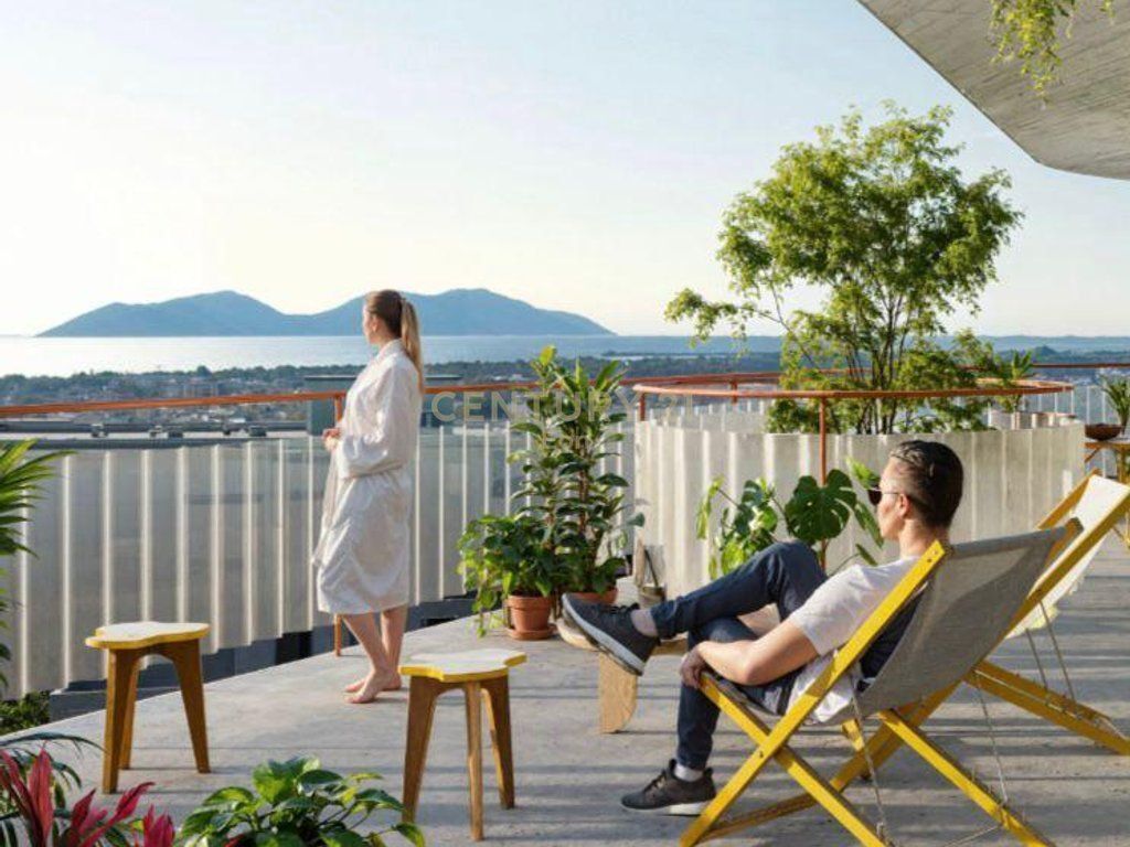 EKSKLUZIVE Vlora One Living - Shitet Penthouse me Pamje Deti !