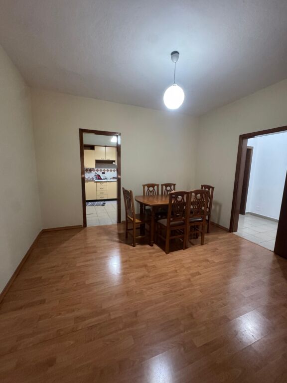 Piazza Skenderbej Super Opportunità Appartamento 2+1+2 In Vendita