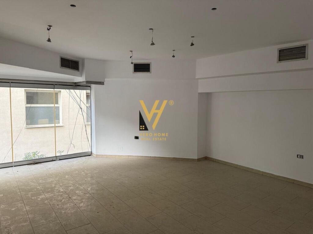 VENDESI COMMERCIALE IN VENDITA 99.3 M2 VIA MIHAL GRAMENO 500.000 EURO