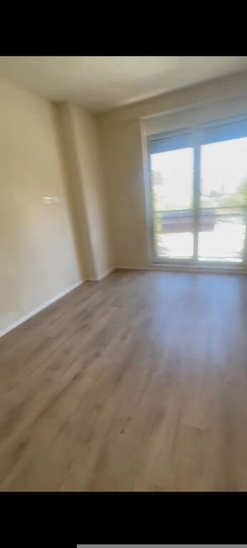Rent | Ambjent Biznesi | Fusha Aviacionit | 650 €/month