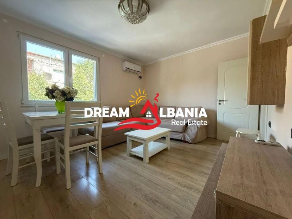 Shitet apartament 2+1 ne zonen e Oxhakut prane komplesit ASL (ID 4129564)
