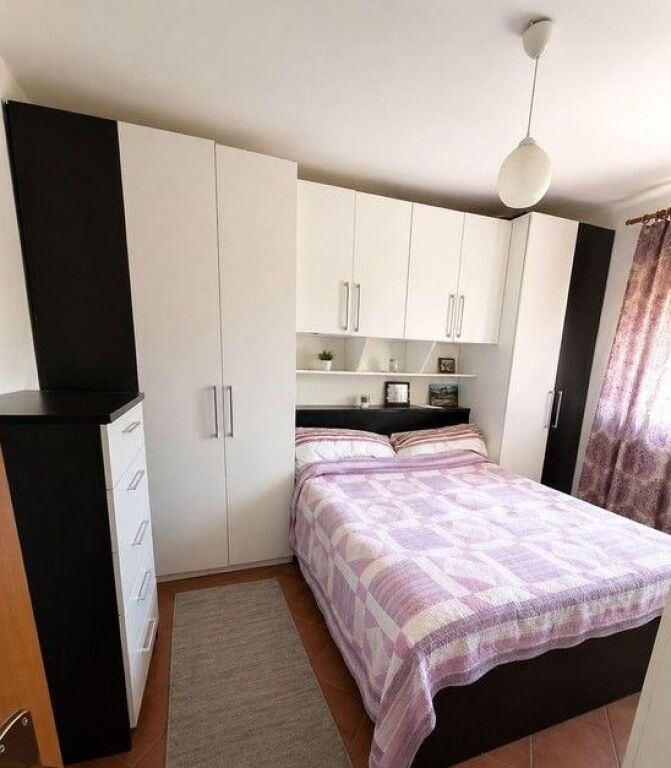 SHITET APARTAMENT 2+1 TE MEDRESEJA