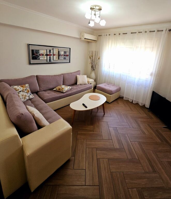 Apartament 2+1 me Qera Prane Drejtorise se Policise Durres