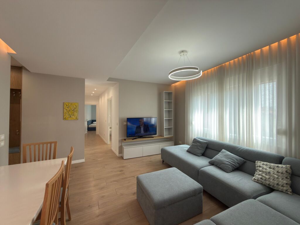Qira, Apartament 2+1, ”Stacioni i Trenit”, Tiranë.