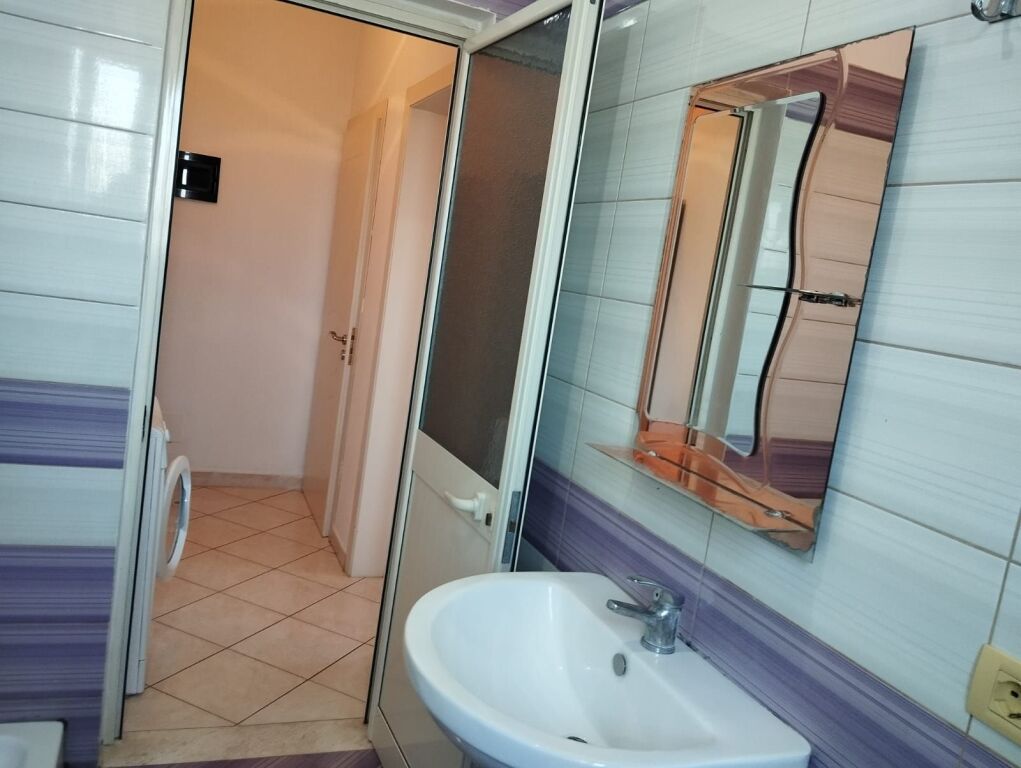 Apartament me qera 1+1 - 📍Laprake, prane SUT,rruga Andon Frasheri