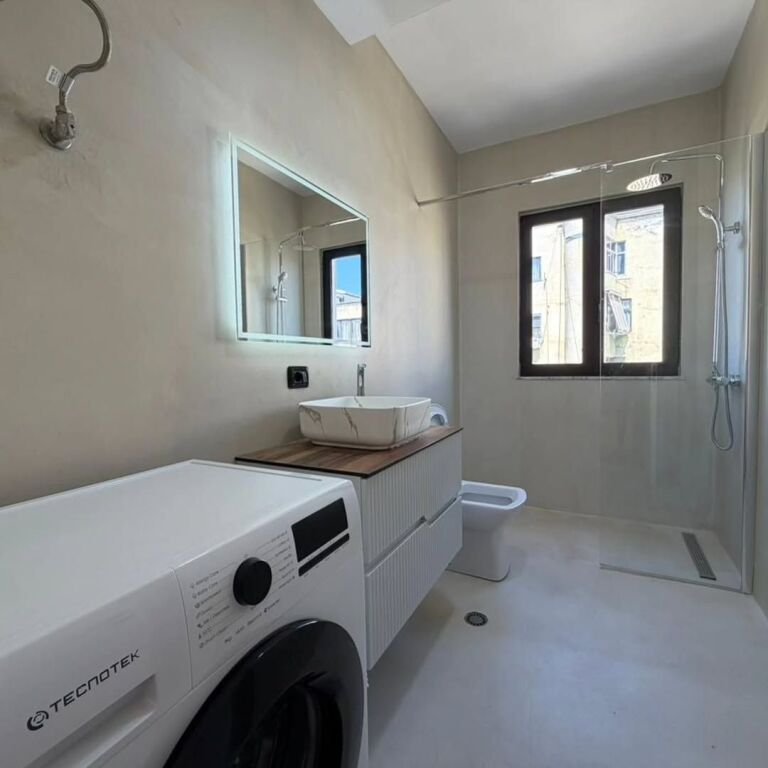 In vendita..!!  📍 Vicino al Complesso Delijorgji   Appartamento 2+1