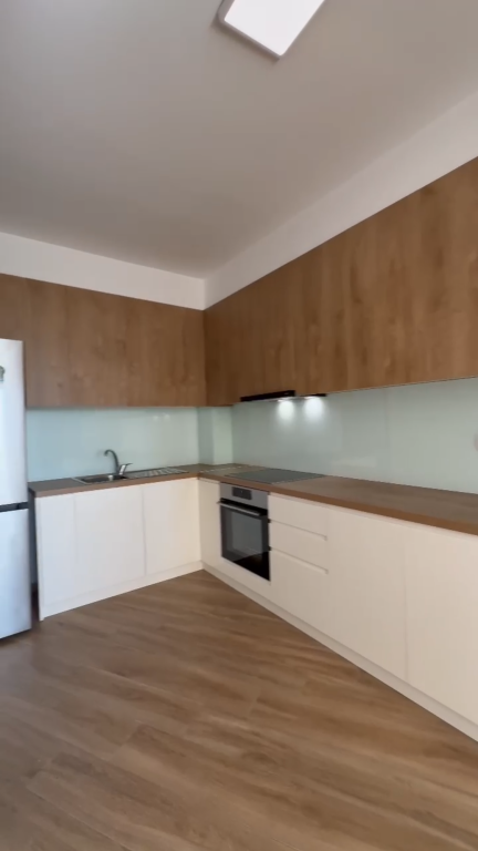 Apartament 1+1 per qera Fusha e Aviacionit !