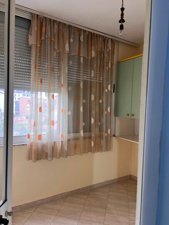 For rent 2+1 Train Station Old Mill 500 thousand lek