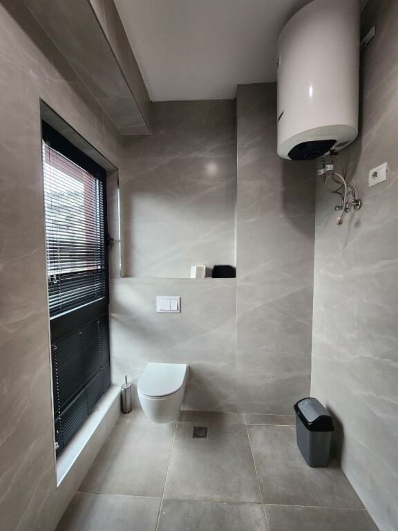 ✨️Me Qira Ultra Zyrë 124m² (📍Garden Building ) ndarë në 3 ambiente pune KATI 7 (Pamje Panoramike) 1000€/Muaj 💥💥