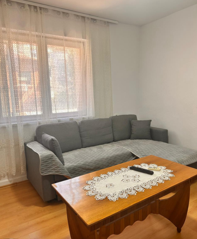 Affitto | Apartament 1 + 1 | Rruga Myslym Shyri | 500 €/mese